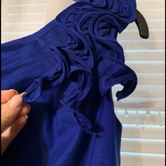 Prom dress - Picture 3 of 8